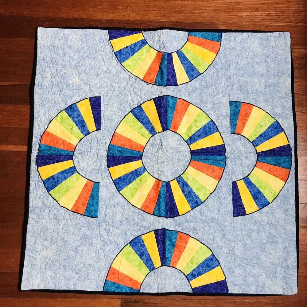 Handmade Amish Dancing Fans Lap Quilt Hand Pieced, Machine Quilted Bright 27x27"